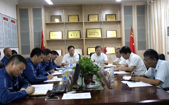 李学军参加电力工程南昌分公司安全生产专题民主生活会